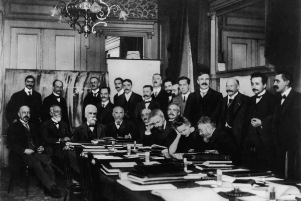 1911. Primero